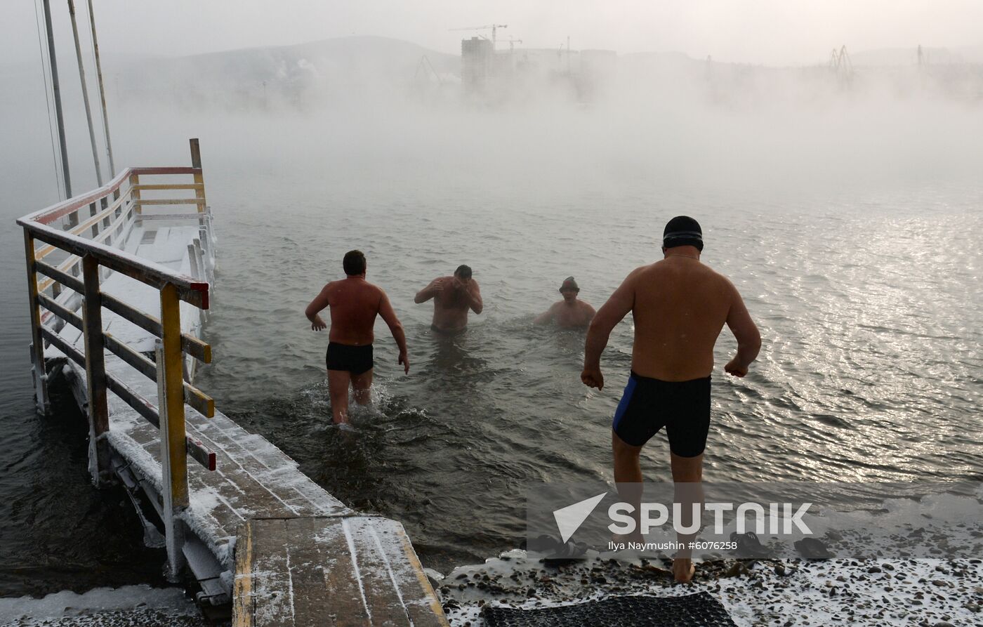 Russia Winter Swimming