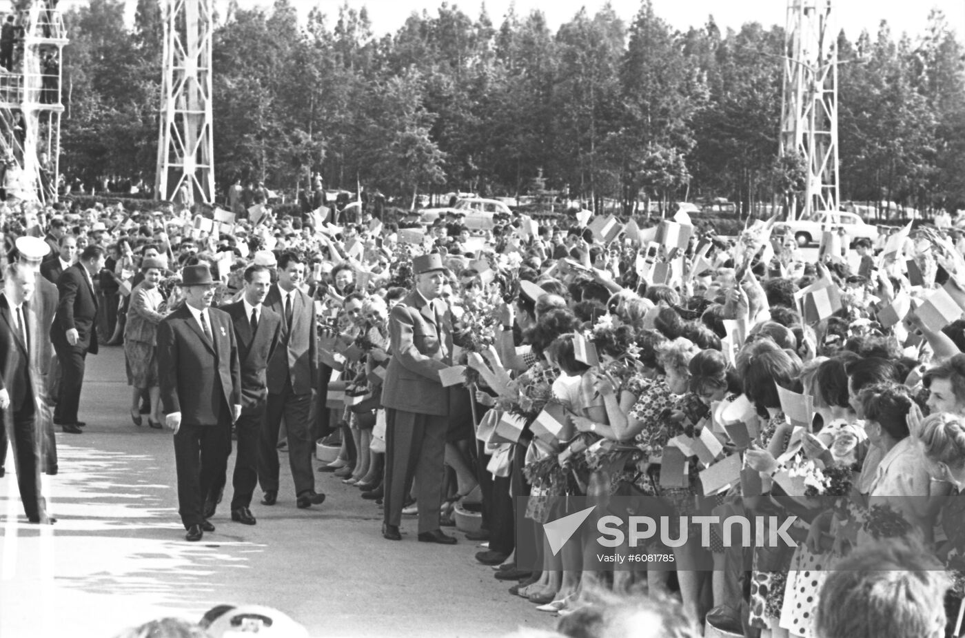 French President Charles de Gaulle visits USSR