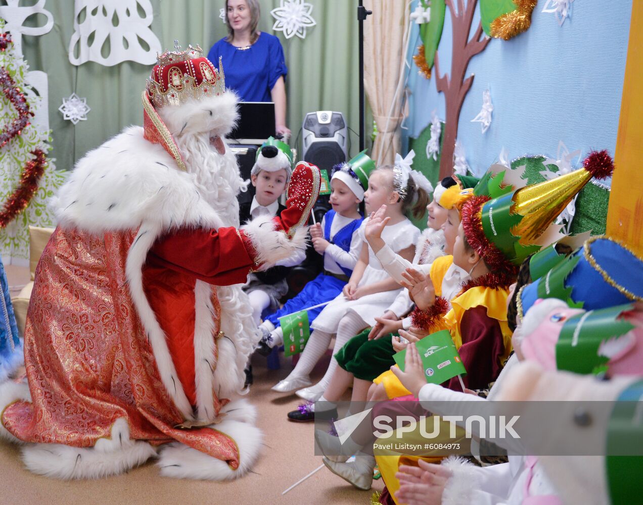 Russia New Year Preparations