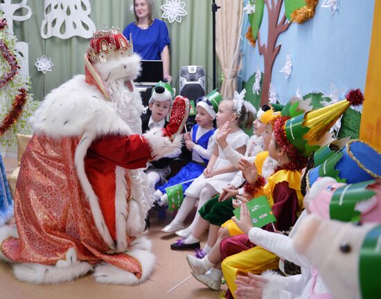Russia New Year Preparations