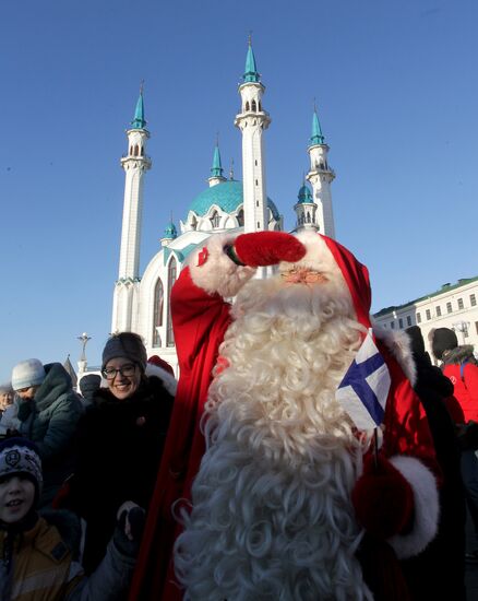 Russia New Year Preparations