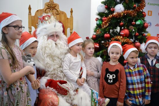 Russia New Year Preparations