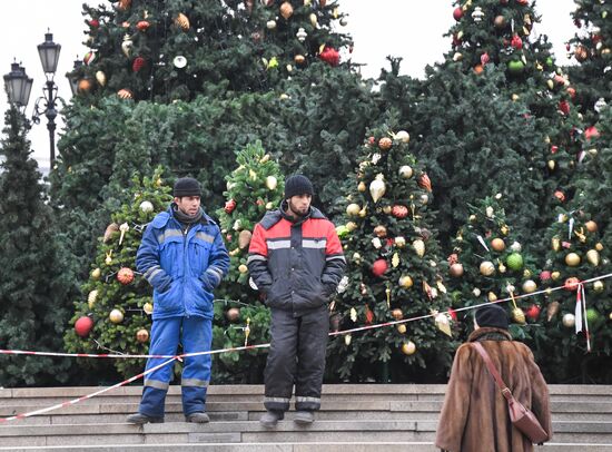 Russia New Year Preparations