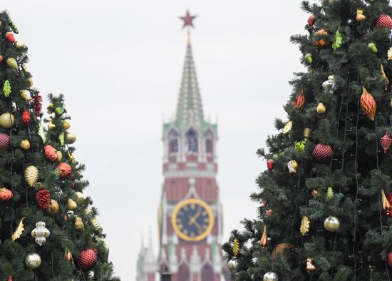 Russia New Year Preparations