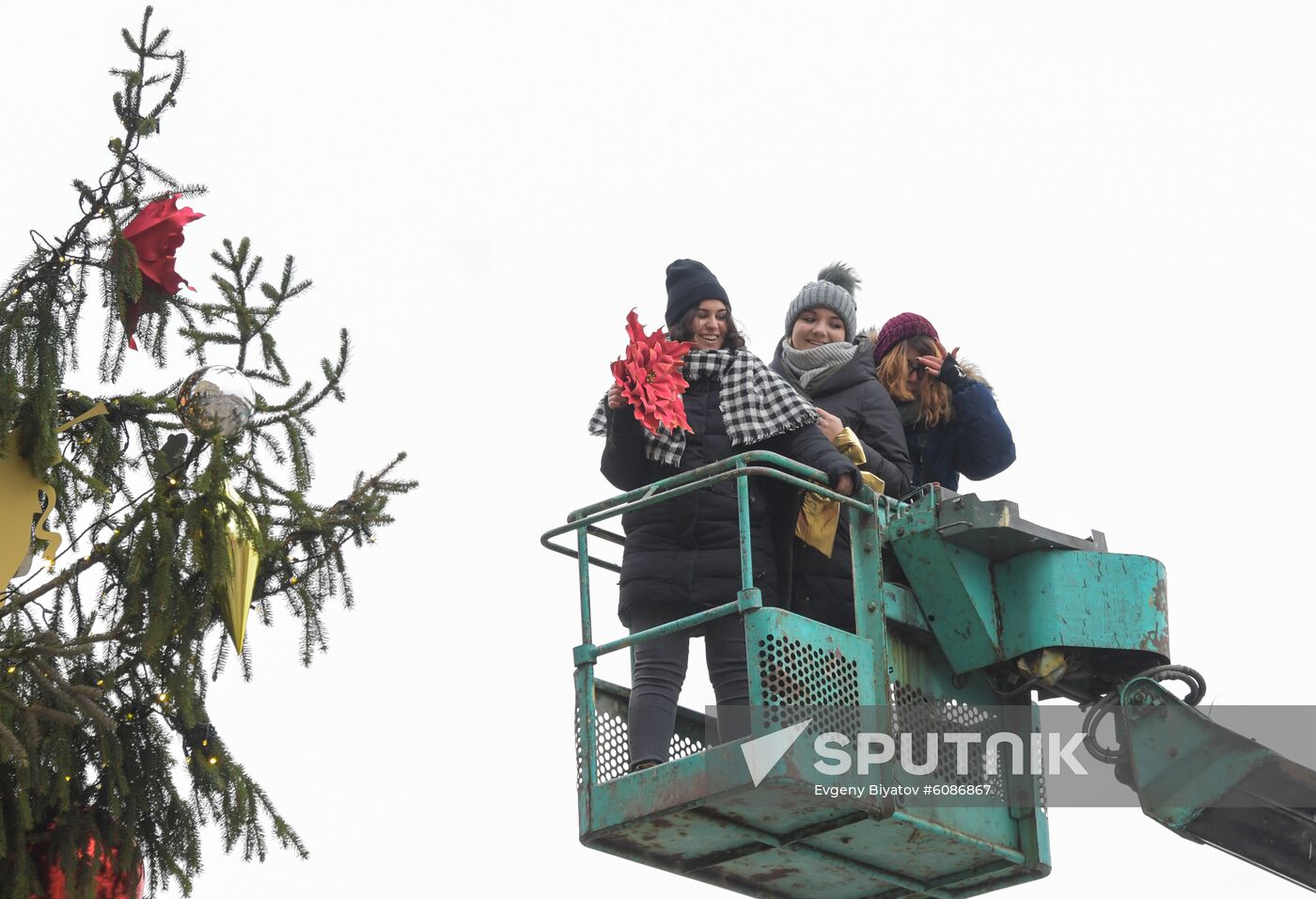 Russia New Year Preparations