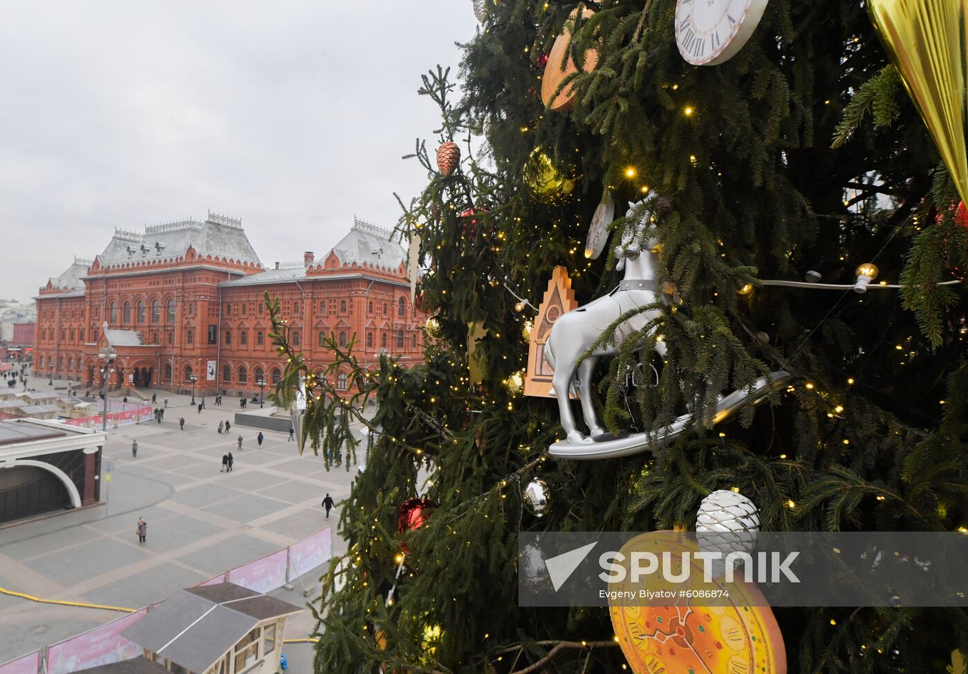 Russia New Year Preparations