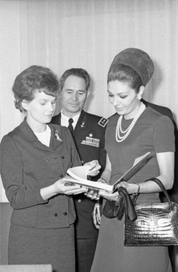 Iranian delegation visits USSR