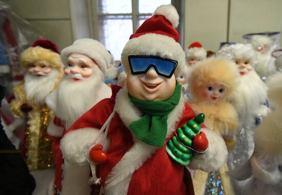 Russia New Year Preparations