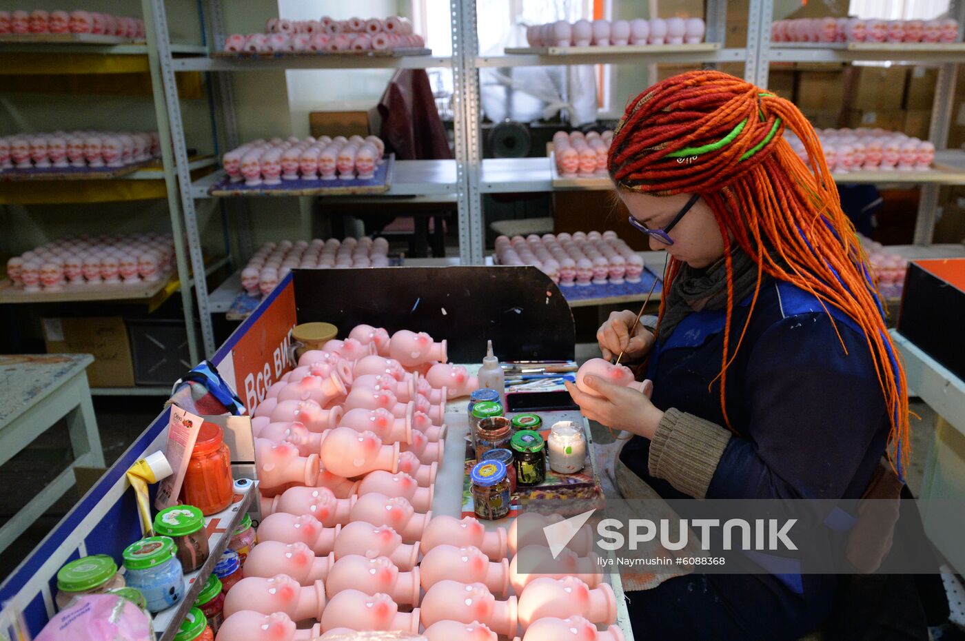 Russia New Year Preparations