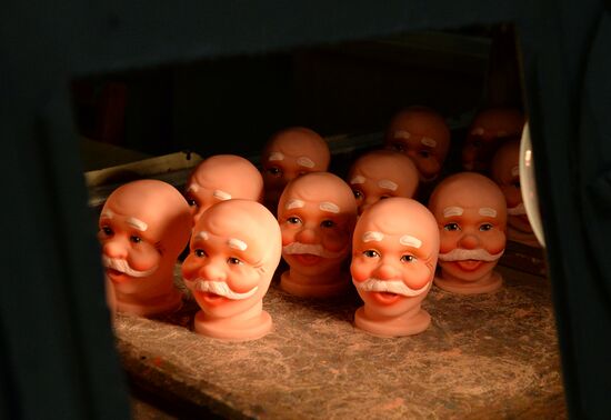 Russia New Year Preparations