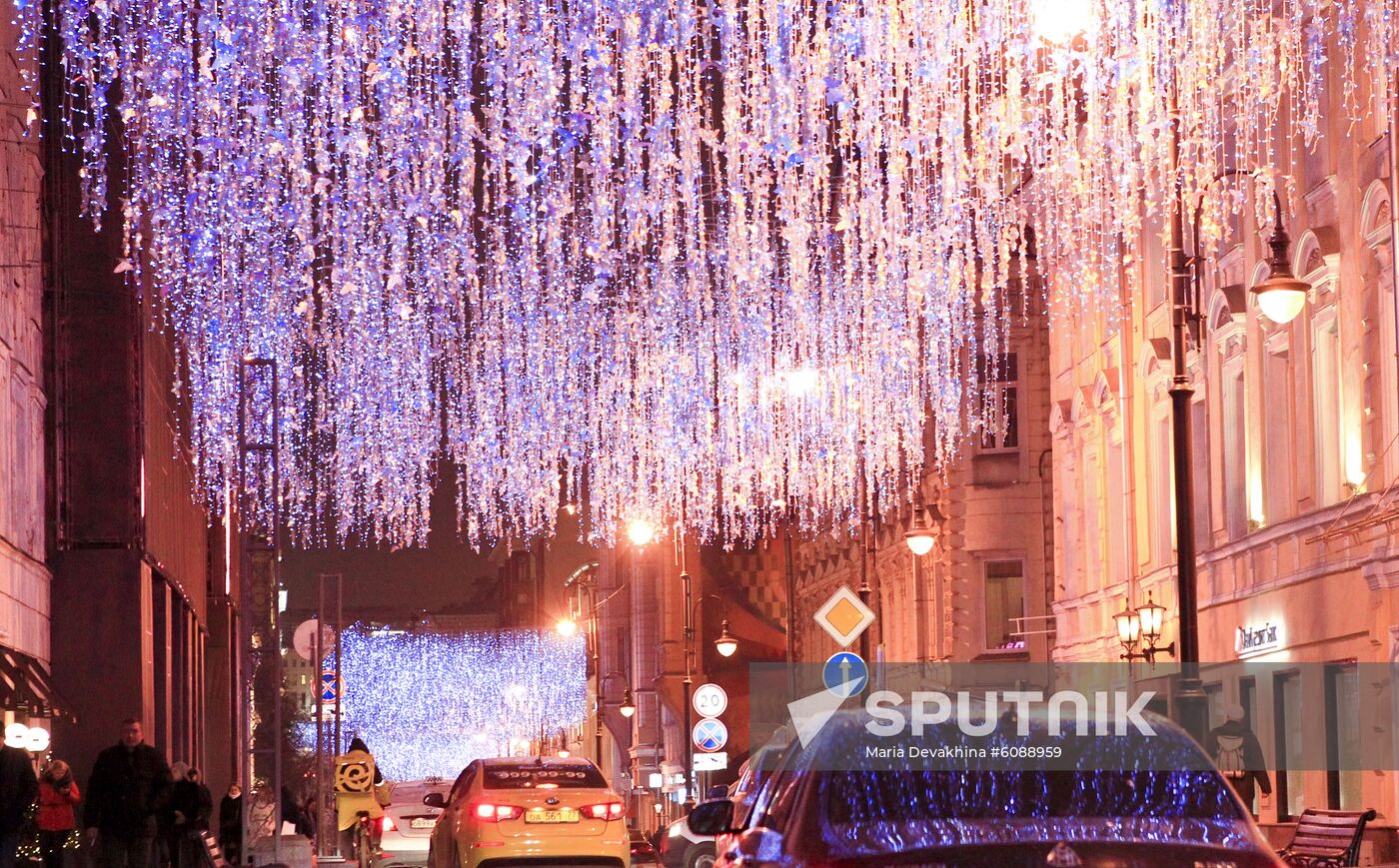 Russia New Year Preparations
