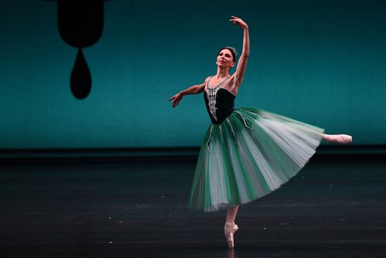 Russia Ballet "Jewels"