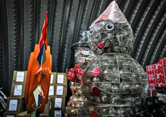 Russia New Year Preparations