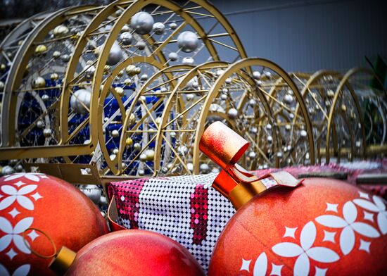 Russia New Year Preparations