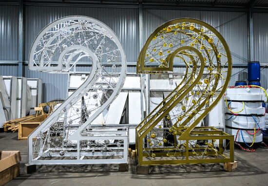 Russia New Year Preparations