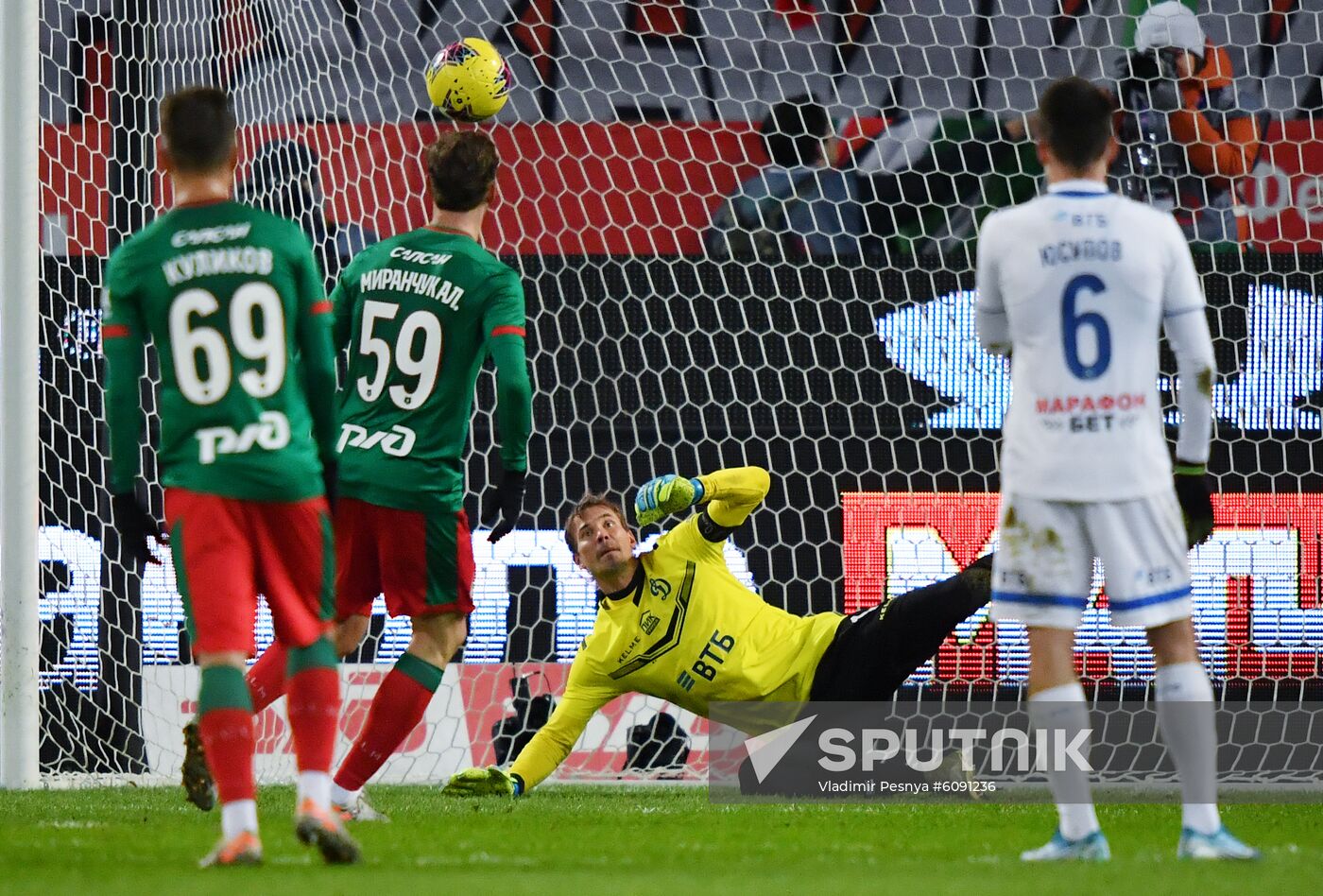 Russia Soccer Premier-League Lokomotiv - Dinamo