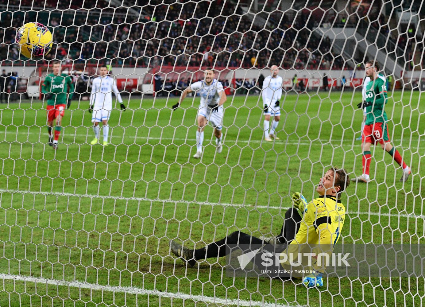 Russia Soccer Premier-League Lokomotiv - Dinamo