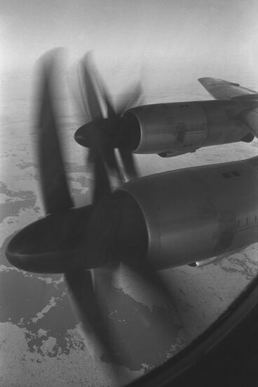 Tupolev Tu-114 aircraft