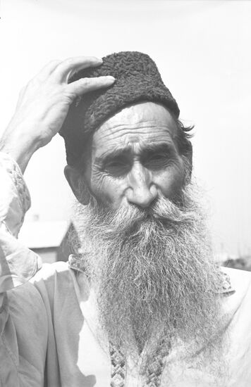 Old Roma man