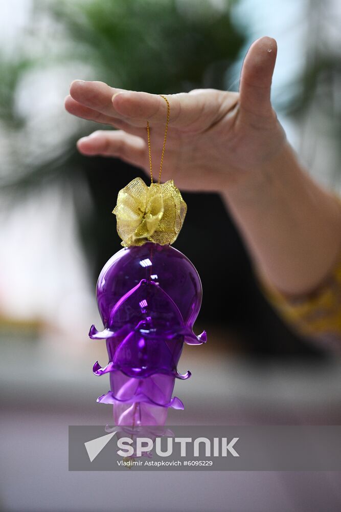 Russia New Year Preparations