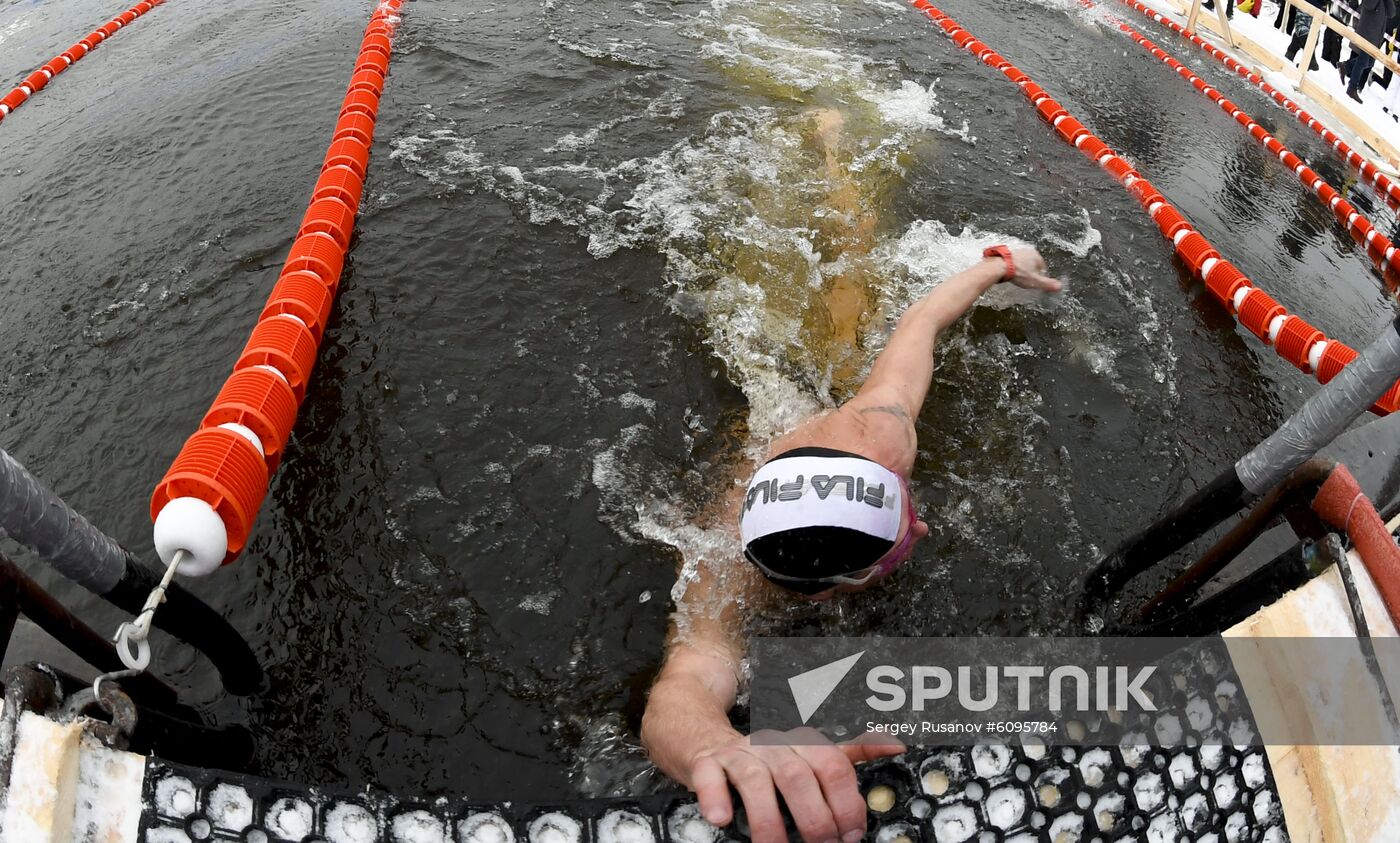Russia Winter Swimming