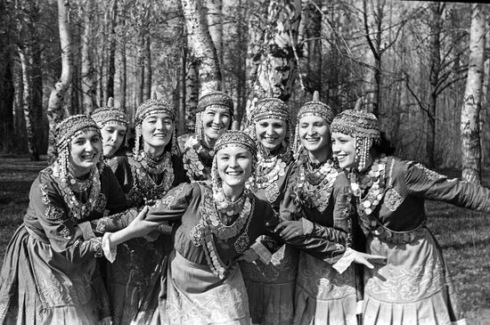 Narsli Amateur Song and Dance Ensemble
