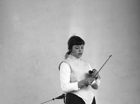 Soviet fencer Svetlana Chirkova