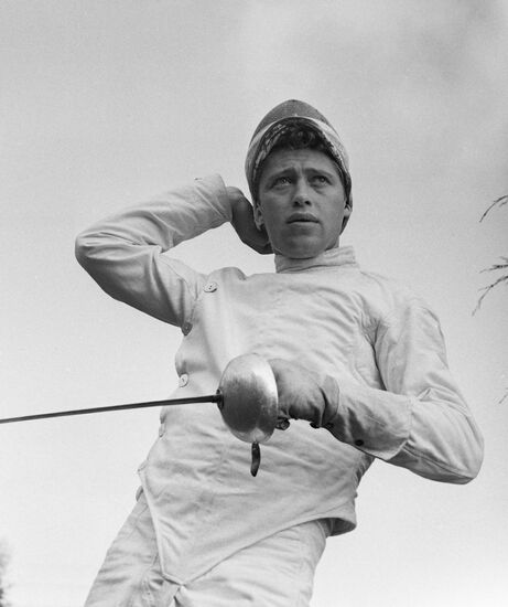 Soviet fencer Grigory Kriss