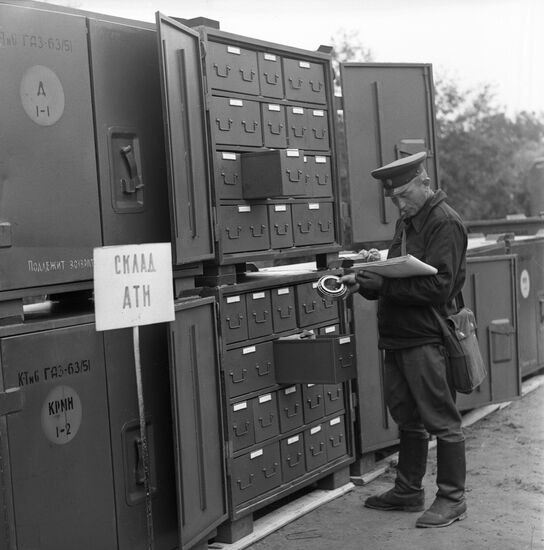 Soviet Army's logistics support services exercise
