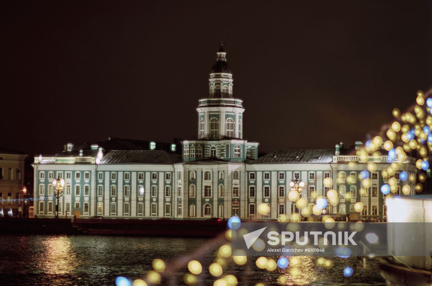 Russia New Year Preparation