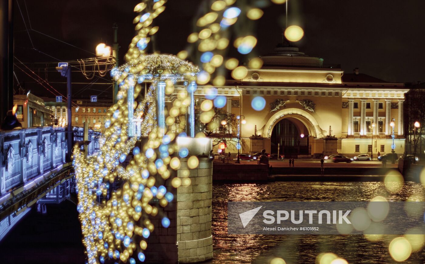 Russia New Year Preparation