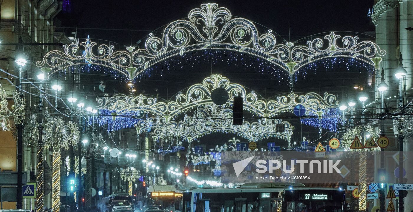Russia New Year Preparation