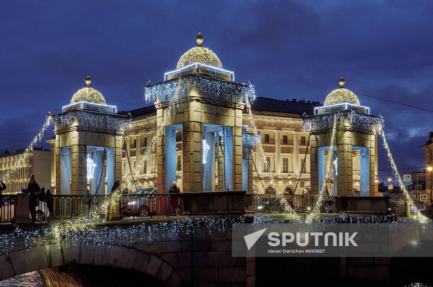 Russia New Year Preparation