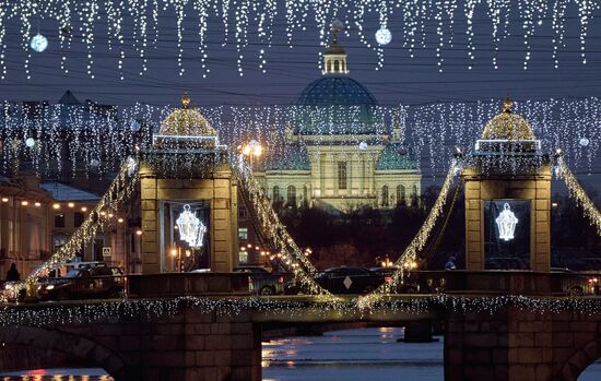 Russia New Year Preparation