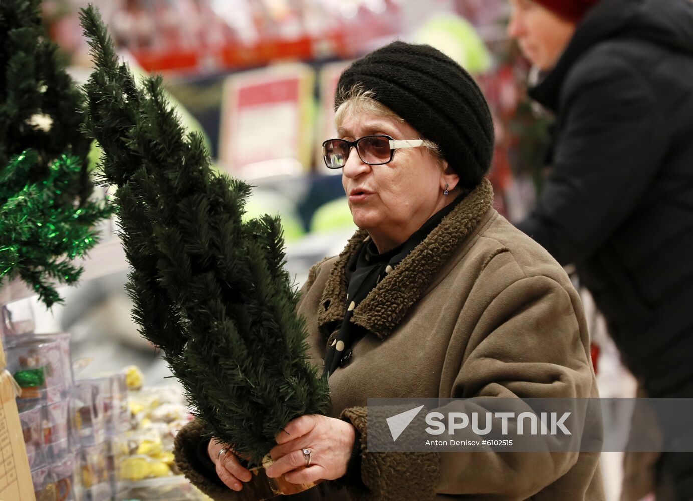 Russia New Year Preparations