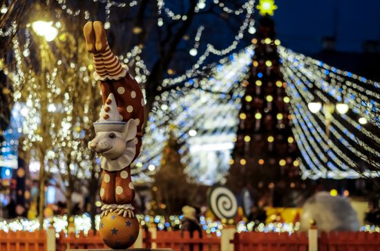 Russia New Year Preparations