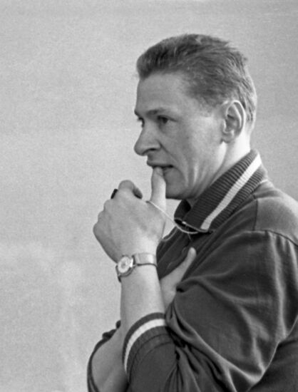Coach of Soviet national basketball team Yury Ozerov