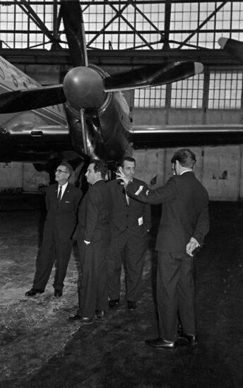 Delegation of Cuban airline visits USSR
