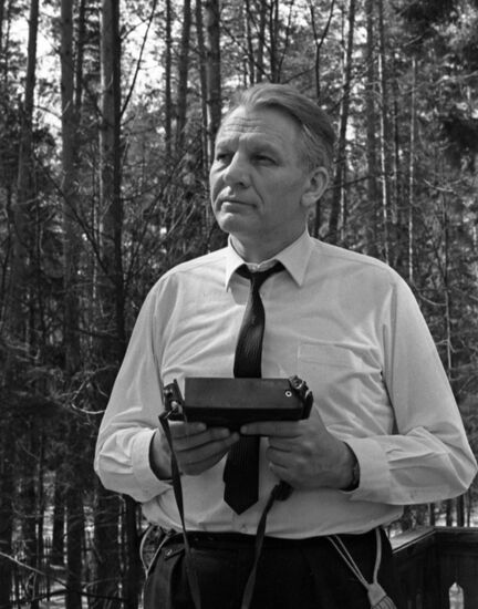 Soviet writer Sergei Smirnov