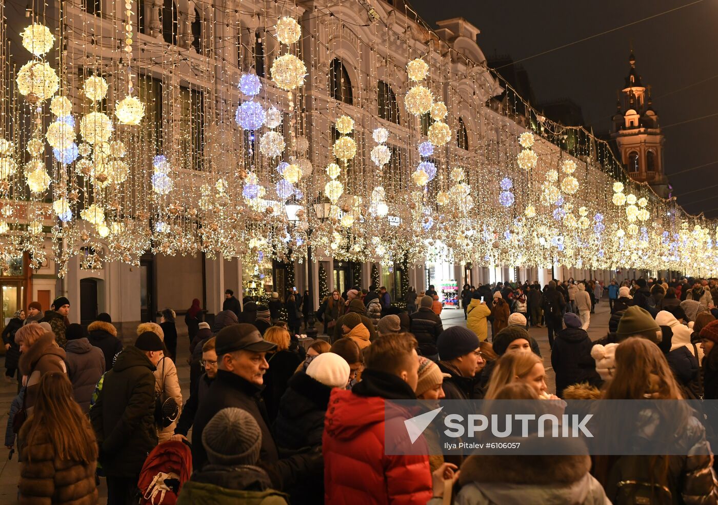 Russia New Year Preparations