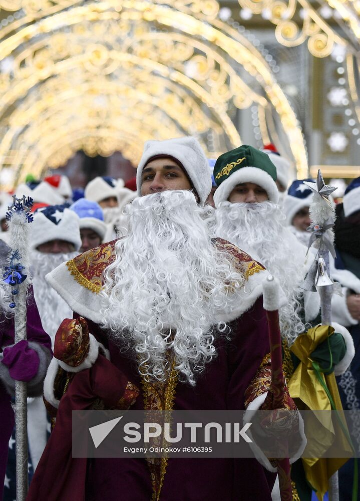 Russia New Year Preparations