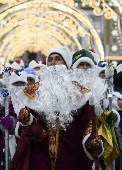 Russia New Year Preparations