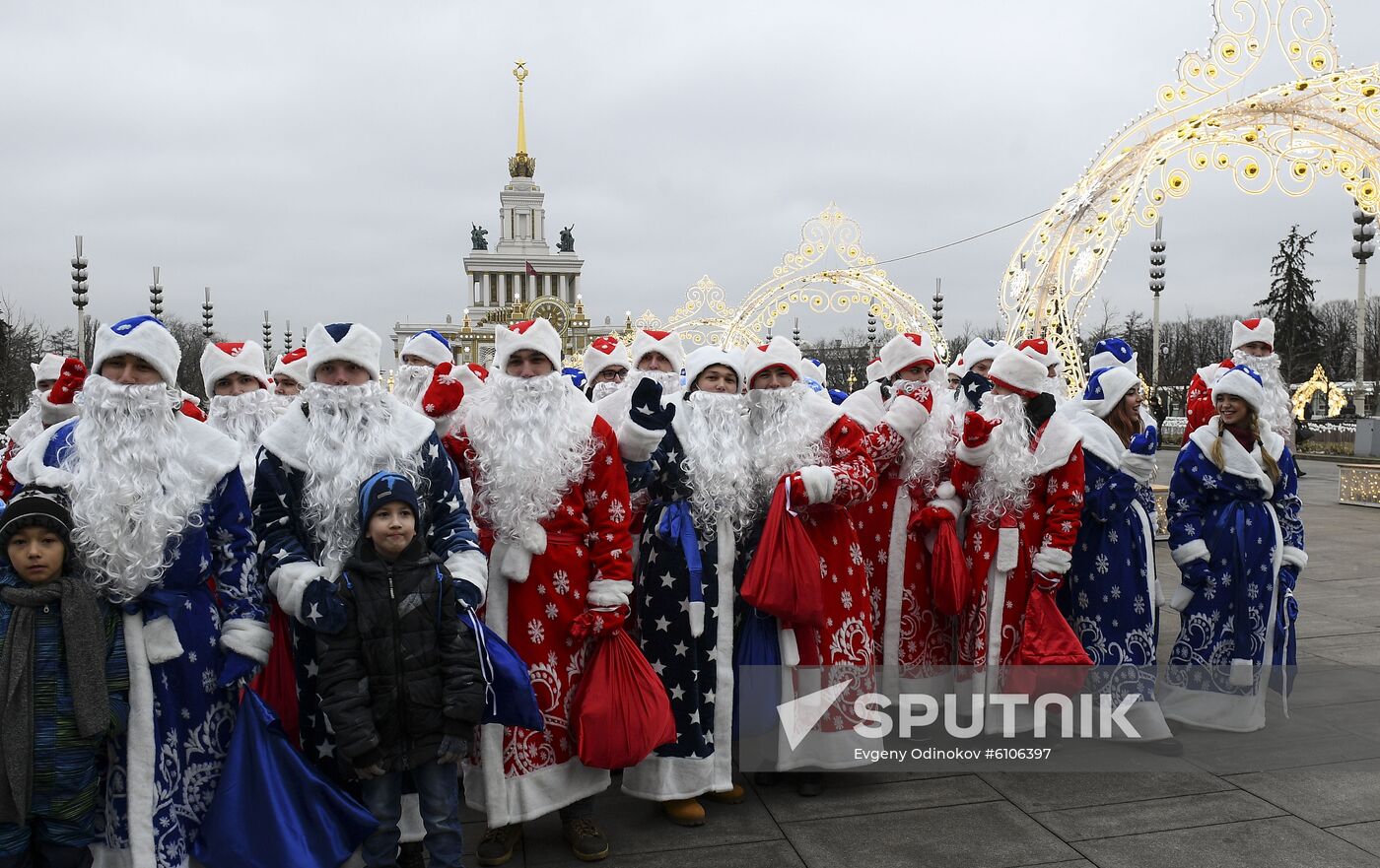 Russia New Year Preparations