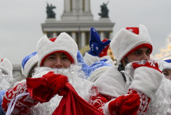 Russia New Year Preparations