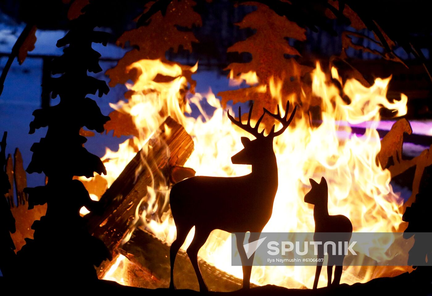 Russia New Year Preparations
