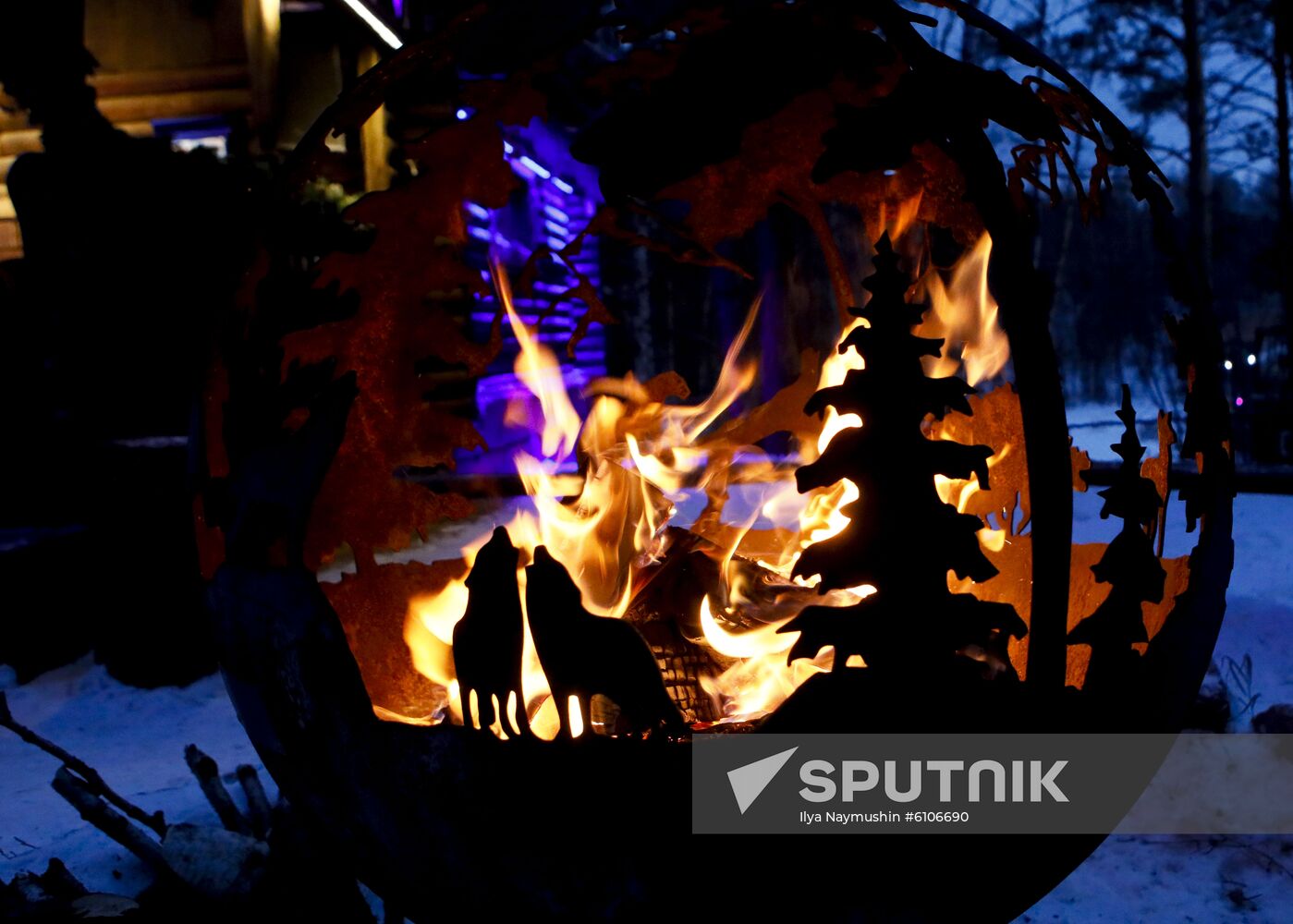 Russia New Year Preparations