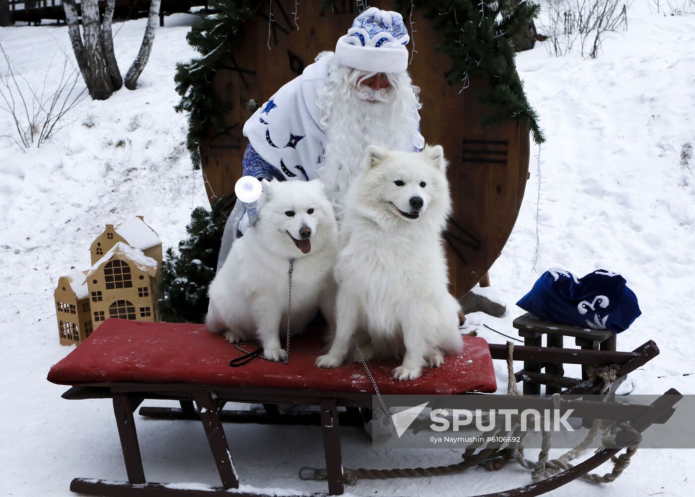 Russia New Year Preparations