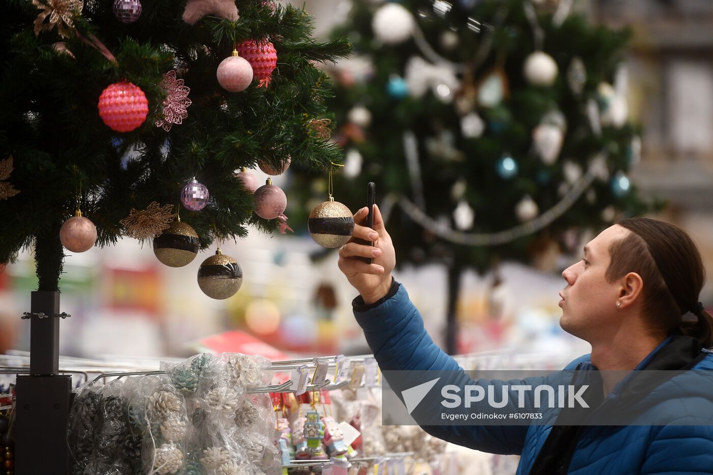 Russia New Year Preparations