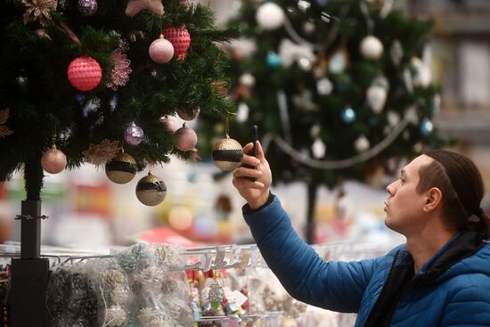 Russia New Year Preparations