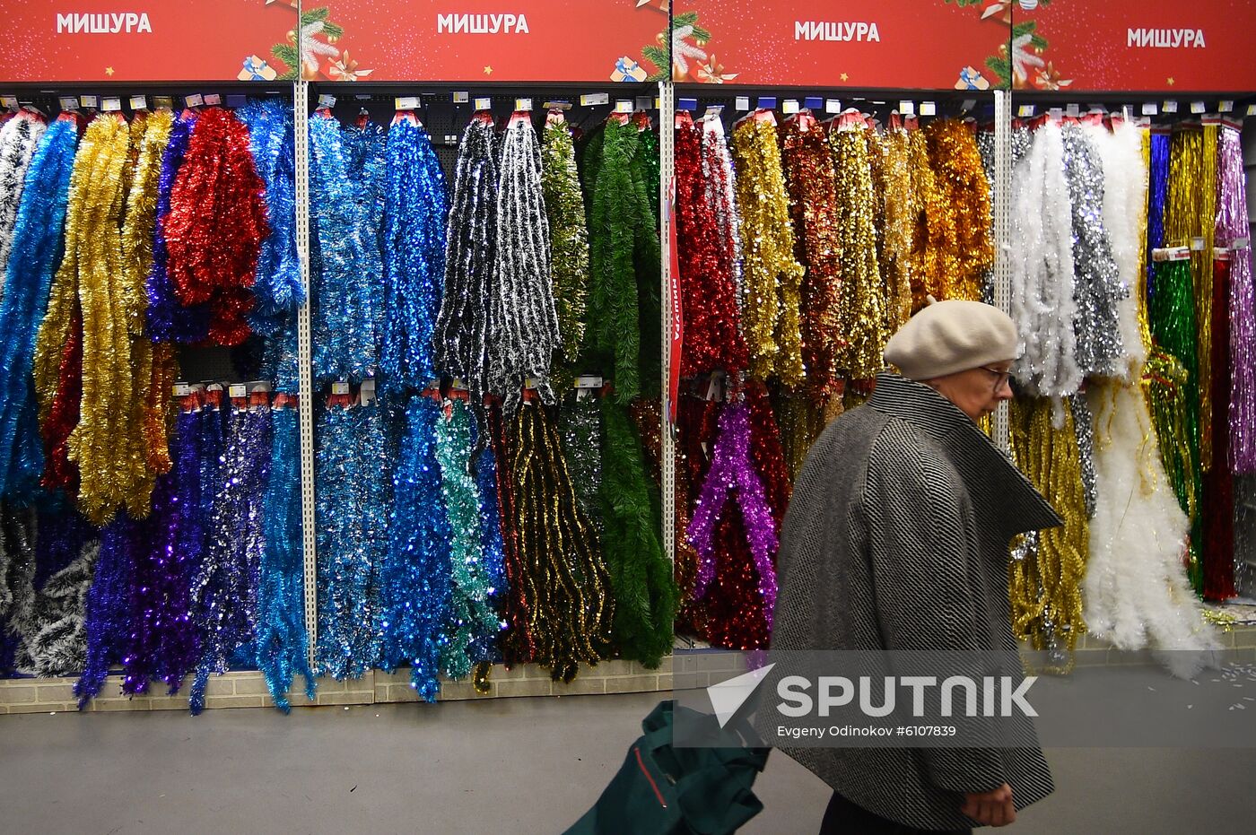 Russia New Year Preparations